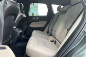 Volvo XC60 B5 AWD Plus Dark