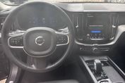 Volvo XC60 B5 B AWD Plus Dark