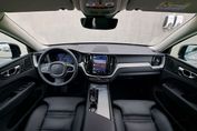 Volvo XC60 B5 B AWD Plus Dark aut