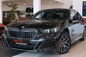 BMW Seria 5 520I M Sport