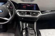 BMW Seria 3 320i Advantage aut