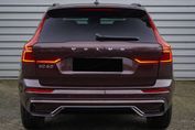 Volvo XC60 B5 AWD Ultra Dark