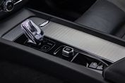 Volvo XC60 B4 D AWD Plus Dark