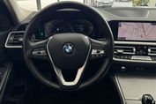 BMW Seria 3 320d Xdrive Advantage