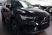 Volvo XC40 B4 Plus Dark