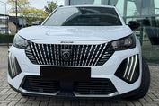 Peugeot 2008 Allure e-DCS 1.2 mHEV