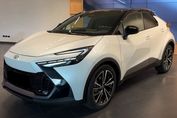 Toyota C-HR Executive 2.0 Plug-in Hybrid Dynamic Force
