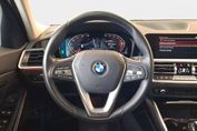 BMW Seria 3 318i aut