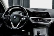 BMW Seria 3 318i Advantage aut