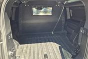 Land Rover Defender 90 D250 X-Dynamic SE