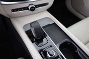 Volvo V60 T6 AWD Plug-In Hybrid Plus Dark