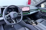 BMW Seria 5 Touring 520d xDrive M Sport