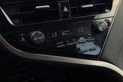 Toyota Camry Hybrid Comfort
