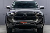 Toyota HiLux Double Cab SR5PLUS 4X4