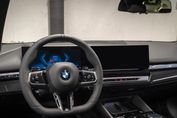 BMW Seria 5 Touring 520d xDrive M Sport