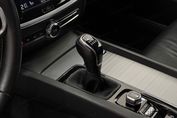 Volvo V60 D4 R-Design