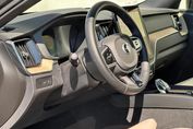 Volvo XC60 T8 Plug-In Hybrid AWD Ultra Dark