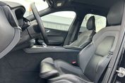 Volvo XC60 B5 B AWD Ultimate Dark