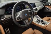 BMW X6 M50i