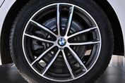 BMW Seria 5 520d xDrive mHEV M Sport sport-aut