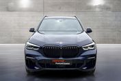 BMW X5 M50i