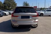 Volvo XC60 B5 AWD Ultra Dark