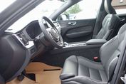 Volvo XC60 B5 AWD Ultra Black Edition