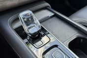 Volvo XC90 T8 Plug-In Hybrid AWD Ultimate Dark 7os