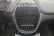 Aston Martin DBX V8