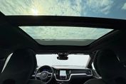 Volvo V60 T6 AWD Plug-In Hybrid Plus Dark aut