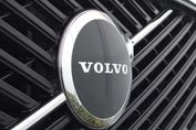 Volvo XC60 B5 AWD Plus Dark