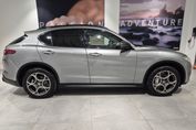 Alfa Romeo Stelvio Turbo B-Tech Edition Q4