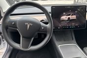 Tesla Model 3 RWD