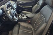 BMW Seria 5 540i xDrive mHEV aut