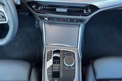 BMW Seria 3 330i xDrive M Sport