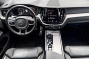 Volvo XC60 B5 B AWD R-Design aut