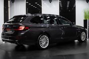 BMW Seria 5 530e xDrive Luxury Line aut