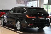 BMW Seria 3 Touring 330i xDrive Luxury Line