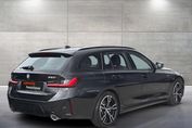 BMW Seria 3 330i xDrive M Sport sport-aut