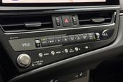 Lexus ES 300h Business Edition