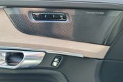 Volvo XC90 T8 AWD Plug-In Hybrid Plus Dark 7os