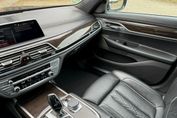 BMW Seria 7 750i xDrive