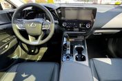 Lexus NX 450h+ Omotenashi AWD