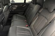 BMW Seria 7 750i xDrive M Sport