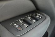 Volvo XC60 B5 B AWD Ultra Dark