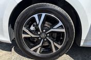 Toyota Yaris Hybrid Style