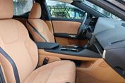 Lexus RZ 450e Omotenashi DIRECT4