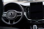 Volvo XC60 B5 AWD Plus Dark