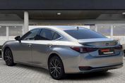 Lexus ES 300h Business Edition
