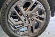 Hyundai Tucson 1.6 T-GDi HEV Smart Black 2WD aut